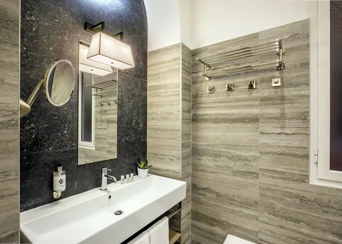 Aenea Oda ve Kahvaltı 4*